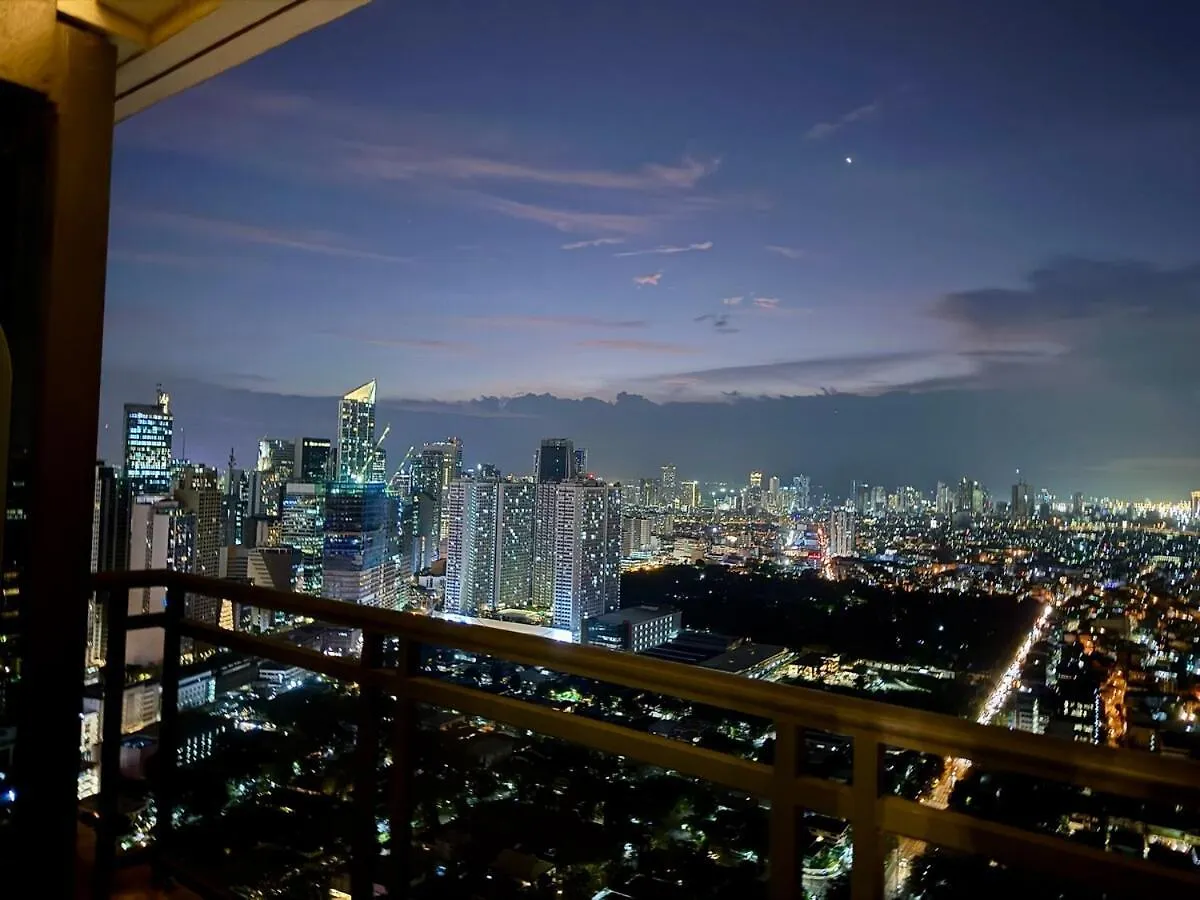 Sky-High Studio With Netflix, Sunset View, And Disney Manila Philippines